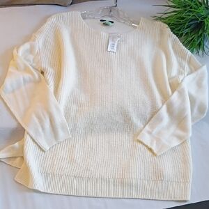 Westbound Women's Cream Acrylic Sweater